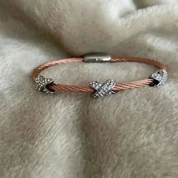 Jewelry - Designer bracelet, rose gold color with cubics